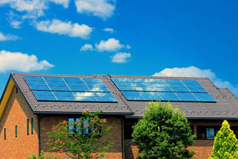 太陽光発電はコスパの良い発電システム！おすすめの理由とメリット・デメリットを解説