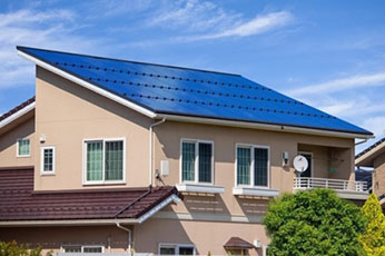 太陽光発電設備には固定資産税がかかる?課税される条件と計算方法を解説