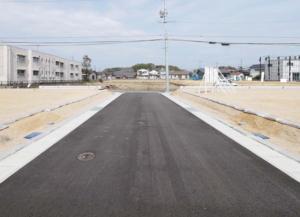 前面道路含む現地写真