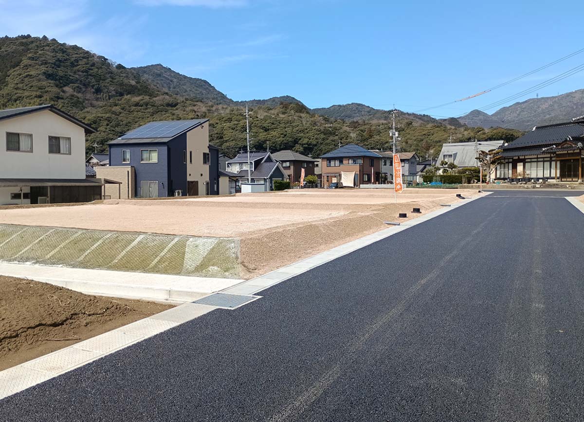 前面道路含む現地写真