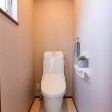 トイレ(リクシル)
