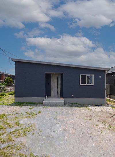 日当たり良好。シンプルモダンな平屋住宅。