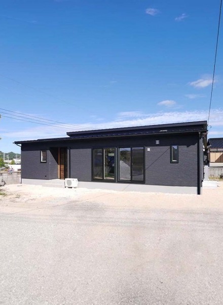 自然と寄り添う、収納たっぷりの平屋ライフ