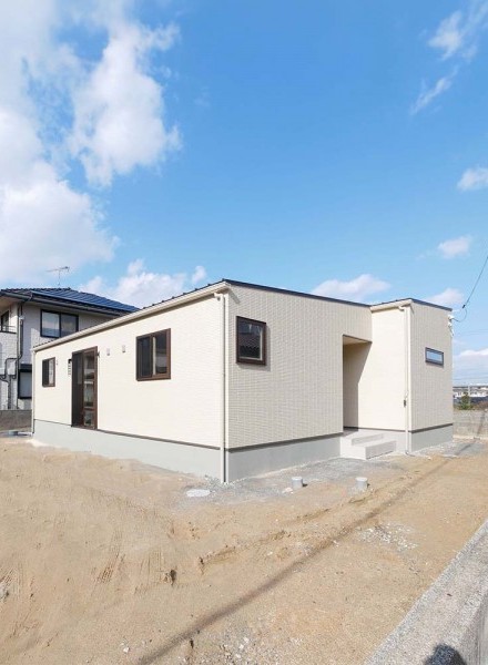 シンプルで洗練された平屋住宅の新しい暮らし