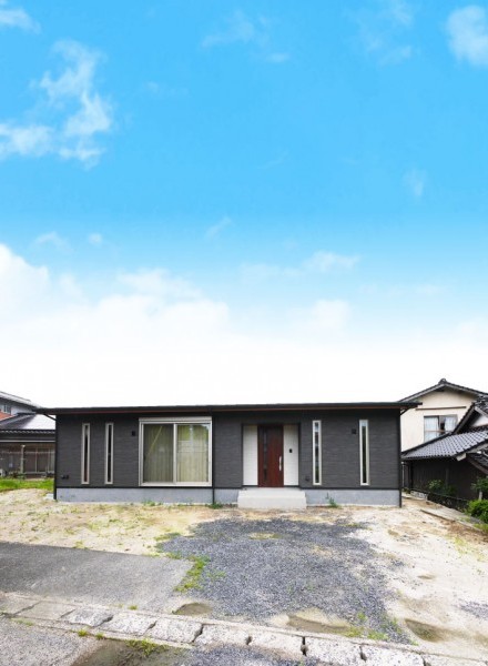 日当たり抜群♪家族が自然と集まるリビング