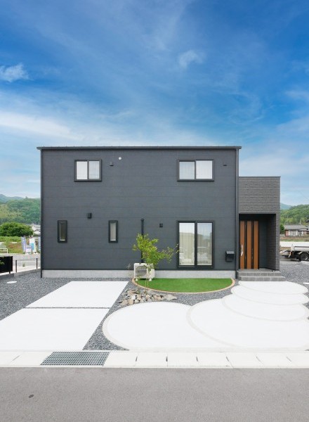 子育て家族に嬉しい！充実の収納×生活導線