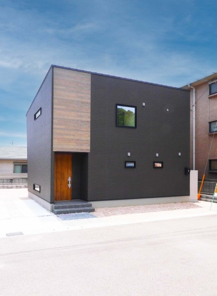 “暮らしやすさ”を形にした、和モダンな住空間