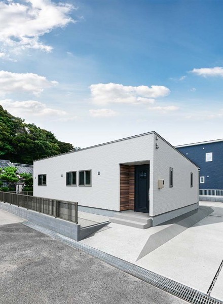 家族がのびのび暮らせる 平屋のやさしい住まい