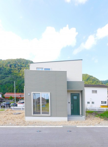 家事も暮らしも整う、動線美の住まい