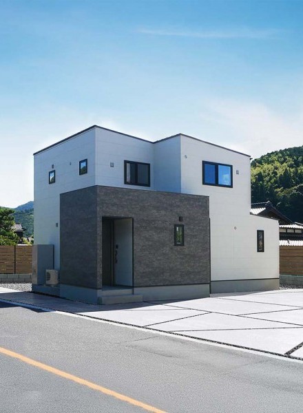 スマートな見た目と機能的な間取りを兼ね備えたモダンな住まい