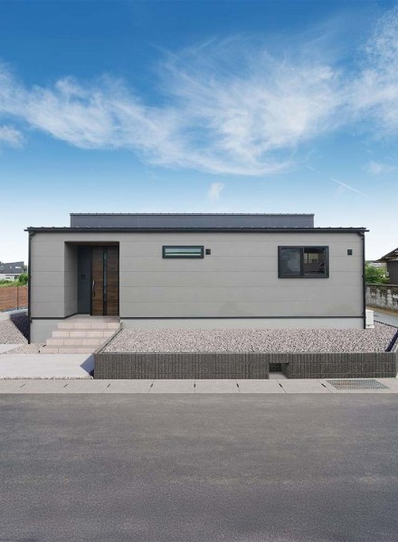 ミニマルが映える、落ち着きの平屋デザイン