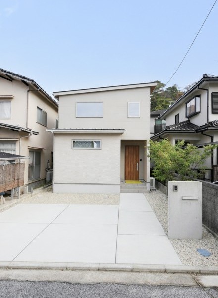 光と動線が、毎日の心地よさをつくる家