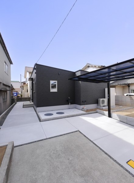 繋がる和室、広がるキッチン。ゆとりを愉しむ家。