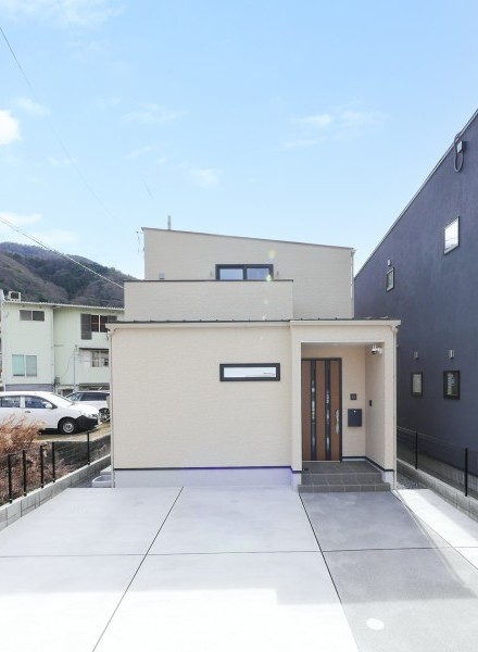 家事も、ひとり時間も。ゆとりをデザインした2階建ての暮らし