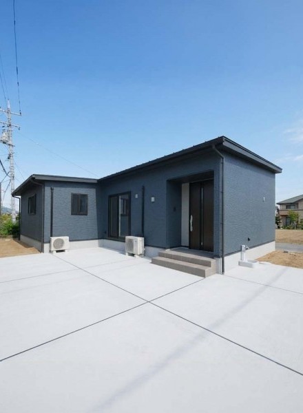 洗練されたデザインと快適さが調和する住まい