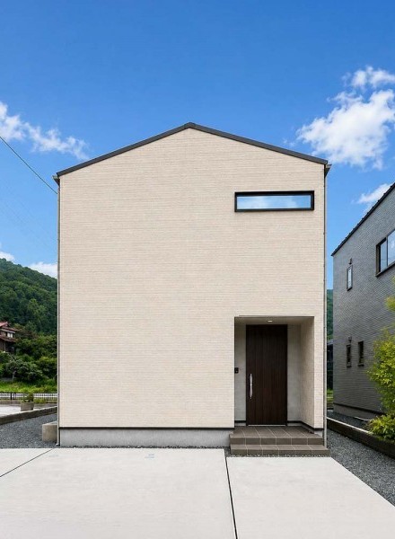 シンプルに、美しく暮らす家