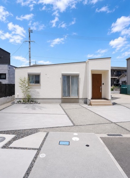 暮らしにやさしく寄り添う、ナチュラルモダンの住まい