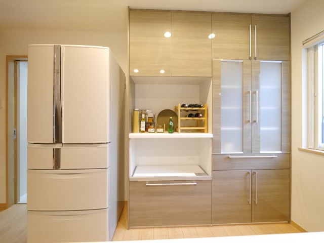 カップボード（食器棚）