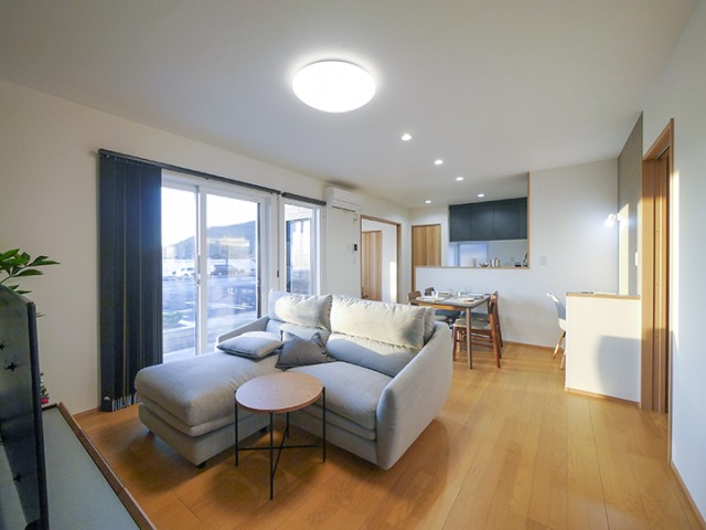 モデルハウス内観（LDK）